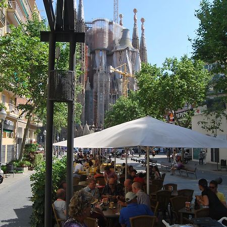 Gaudi Apartments Барселона Екстер'єр фото